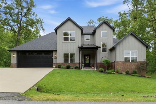 33 Bridlington Dr, Bella Vista, AR, 72714-2500 | Card Image