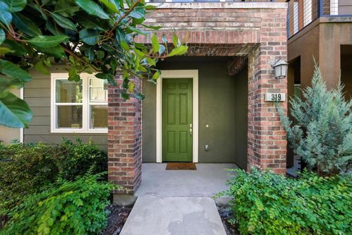 319 Charles Morris Ter, Sunnyvale, CA, 94085 | Card Image