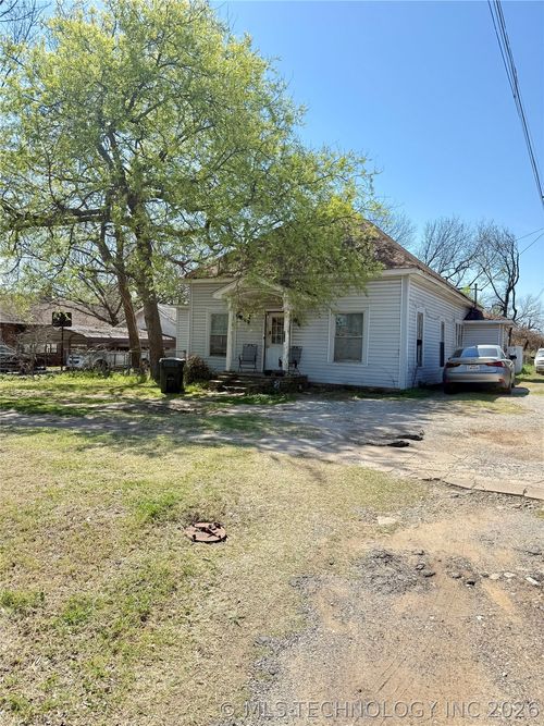 708 W 12th St, Sulphur, OK, 73086-5418 | Card Image