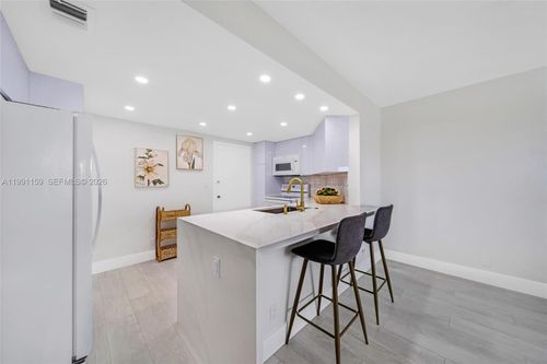 apt-5b-2100 S Ocean Dr, Fort Lauderdale, FL, 33316-3841 | Card Image