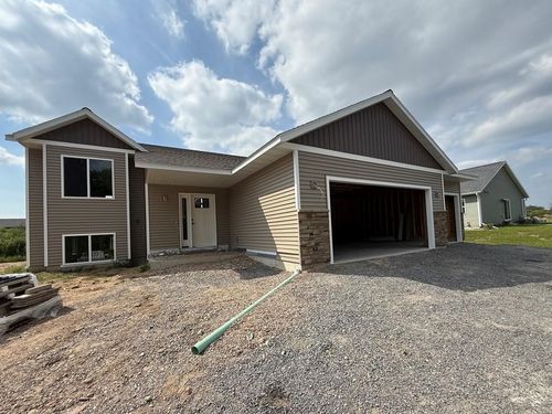 8302 Maplefield Way, Weston, WI, 54476-9301 | Card Image