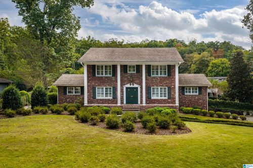 1621 Hays Cir, VESTAVIA HILLS, AL, 35216-3312 | Card Image