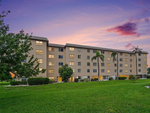 c505-4137 Lake Bayshore Dr, BRADENTON, FL, 34205-9163 | Card Image