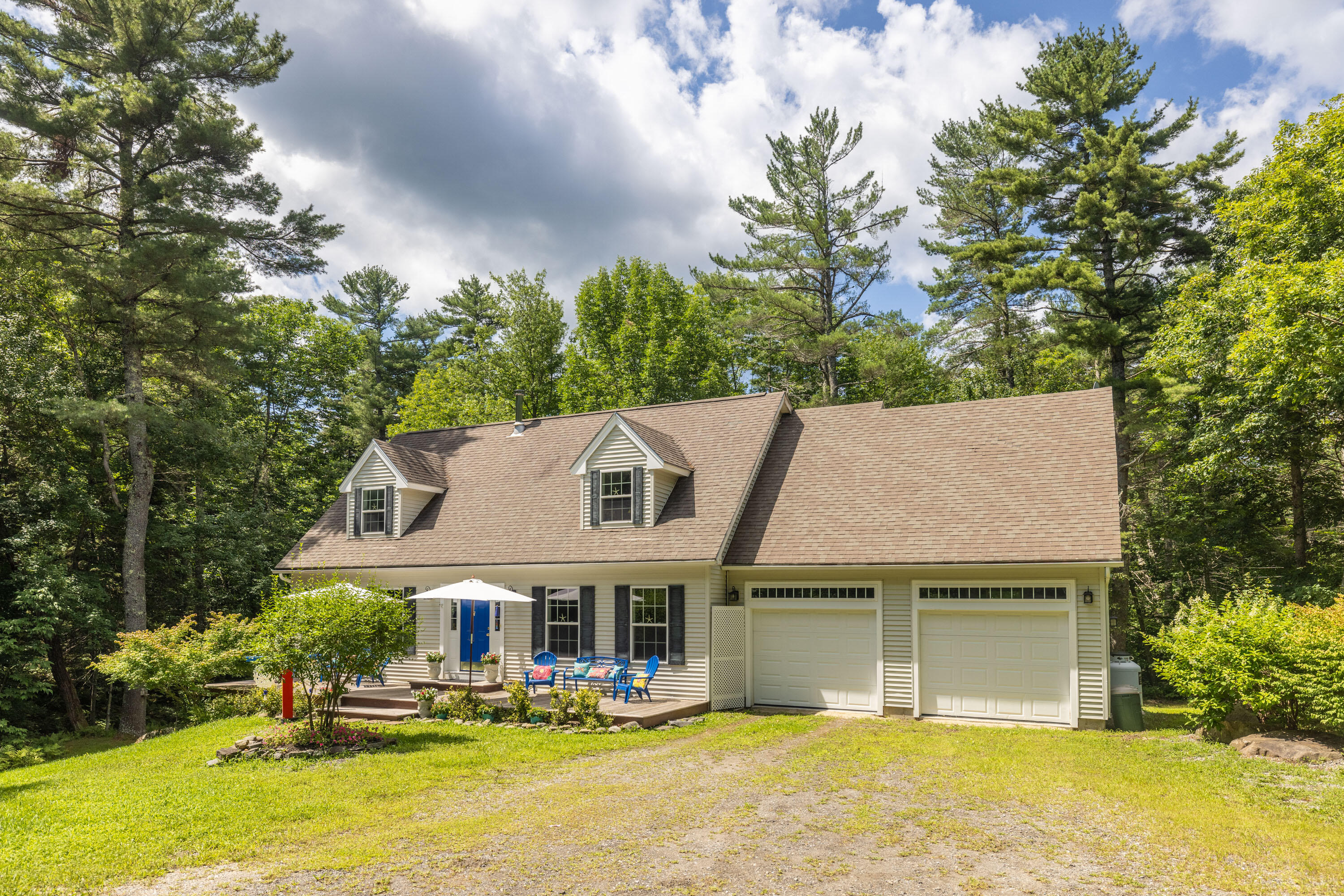 Mountain St, Camden, ME 04843