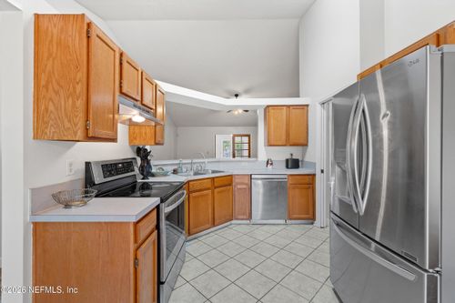 752 Nottingham Forest Cir, ST JOHNS, FL, 32259-8305 | Card Image