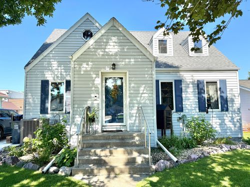 210 3rd St E, Morgan, MN, 56266-1415 | Card Image