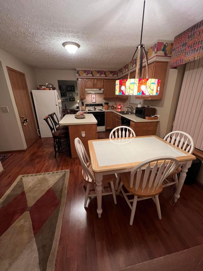 946 Lateglow Ct, House other with 3 bedrooms, 3 bathrooms and null parking in Newark OH | Image 11