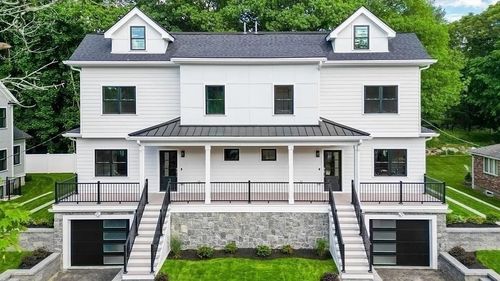 35-35 John St, Newton, MA, 02459-2347 | Card Image