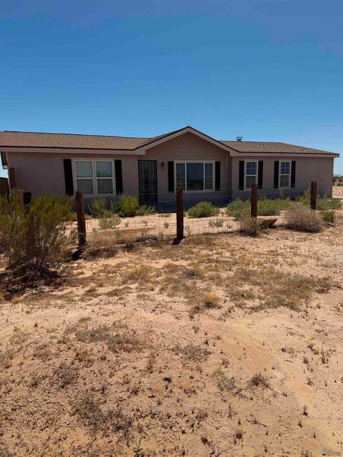9374 Victoria Cir, Tacna, AZ, 85352-0197 | Card Image
