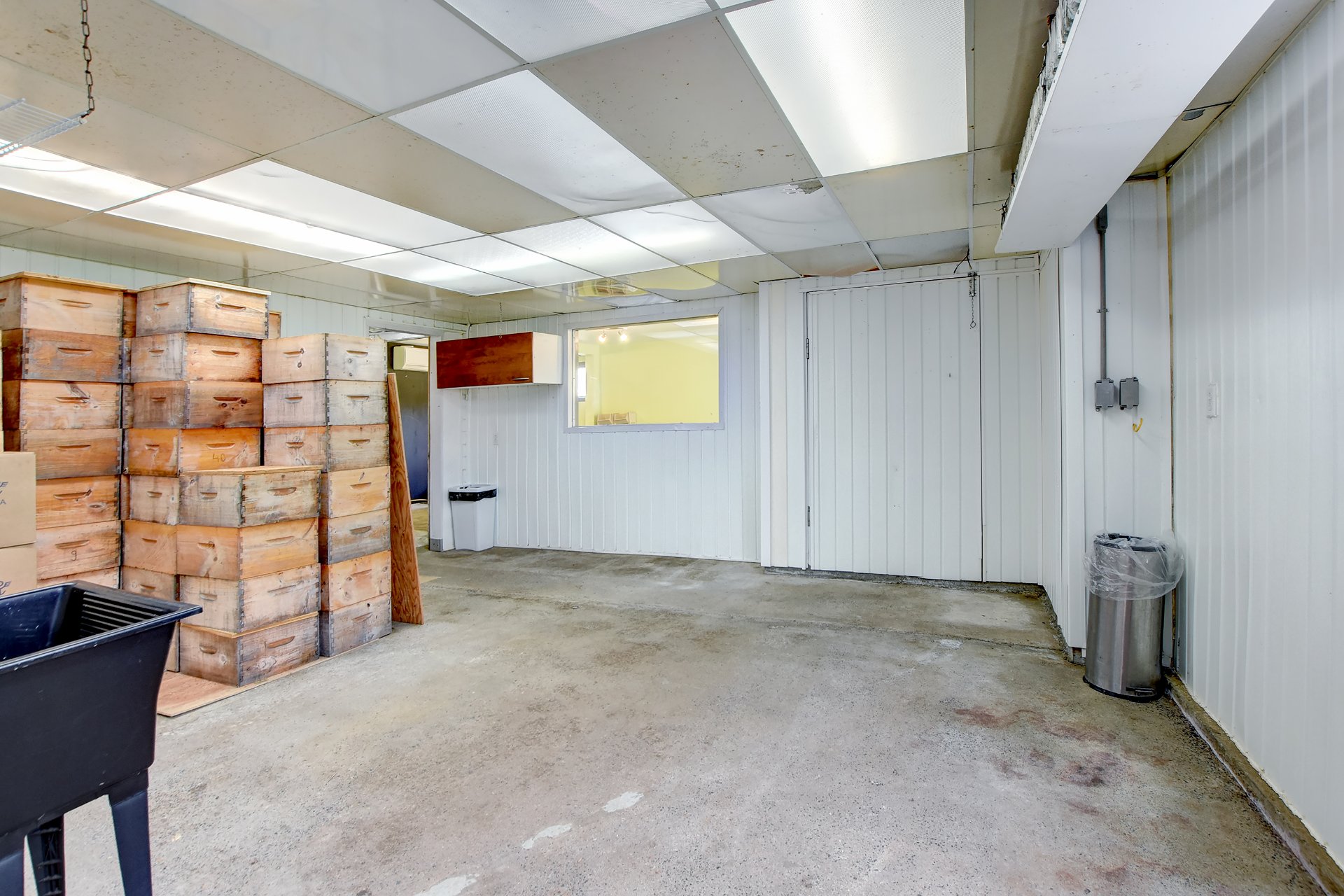 Commercial Sale in Saint-Liguori 2