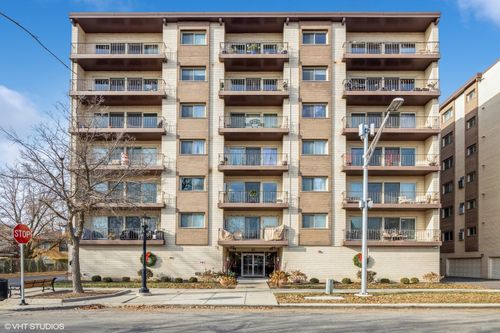 2h-251 Marengo Avenue, Forest Park, IL, 60130 | Card Image