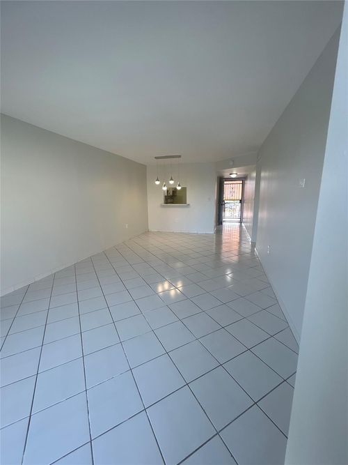 apt-325-1855 W 60th St, Hialeah, FL, 33012-7517 | Card Image
