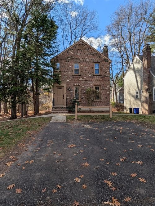 330 Wellman Ave, North Chelmsford, MA, 01863-1363 | Card Image