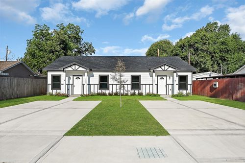 a-12009 Meadowgreen St, Houston, TX, 77076-1030 | Card Image