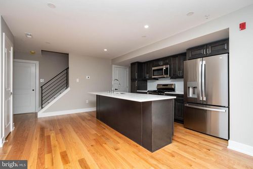 4-5-1711 S 5th St, PHILADELPHIA, PA, 19148-1838 | Card Image