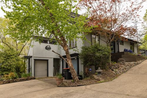 22000 Wildflower Road, Springdale, AR, 72764 | Card Image