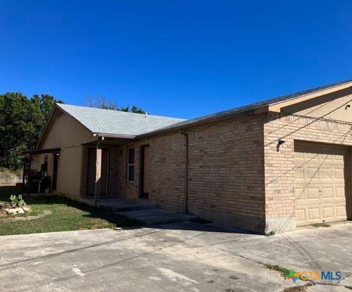 1302 N Bishop St, San Marcos, TX, 78666-2708 | Card Image