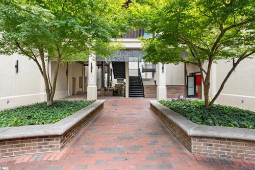 unit-504-233 N Main St, Greenville, SC, 29601-2145 | Card Image