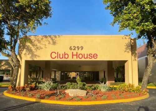 apt-206-6070 Nw 64th Ave, Tamarac, FL, 33319-2275 | Card Image