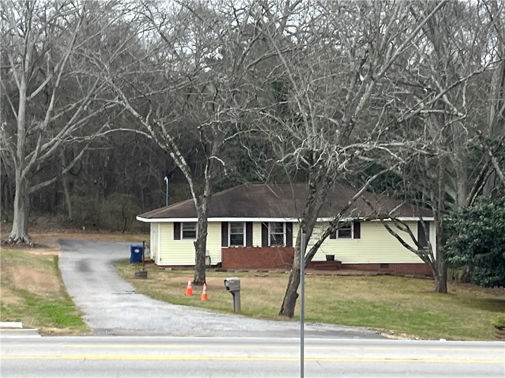 Commercial Sale in Winder