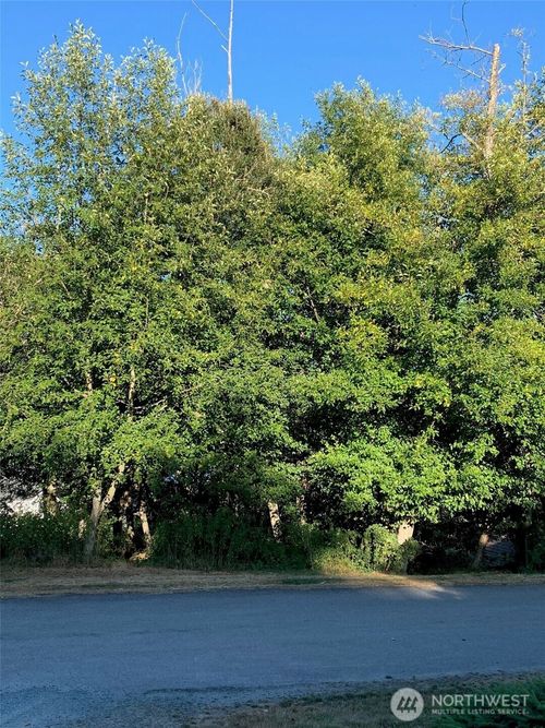0 xxx Brittany, Freeland, WA, 98249 | Card Image
