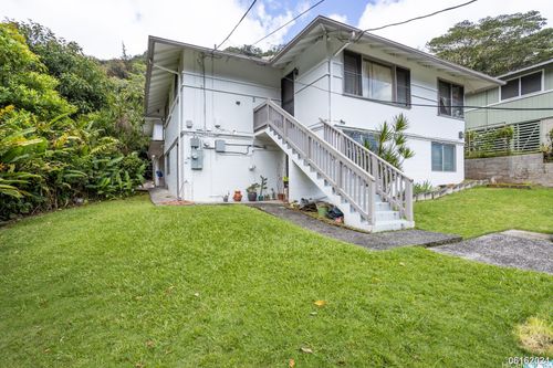 c-upstairs-1583 Kalaepaa Dr, Honolulu, HI, 96819-6003 | Card Image