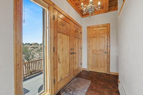 2 Cueva Canyon Rd, Placitas, NM, 87043-9134 | Card Image