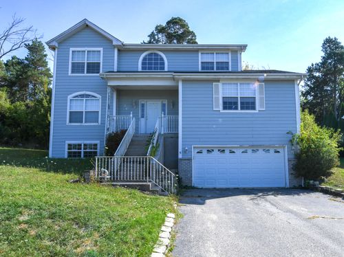 36 Burnette Dr, Antioch, IL, 60002-2614 | Card Image