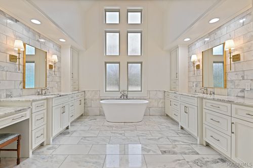 7544 Lakeridge Dr, Montgomery, AL, 36117-8512 | Card Image