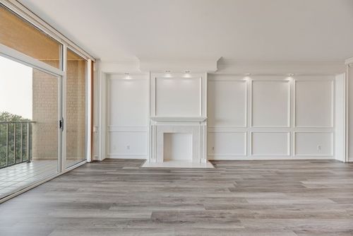 apt-537-5200 Keller Springs Rd, Dallas, TX, 75248-2743 | Card Image