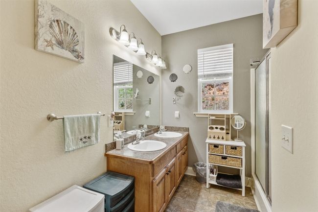 Primary Bathroom | Image 36