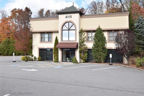 4115 Mendon Rd, Cumberland, RI, 02864-1855 | Card Image