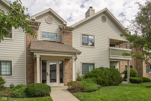unit-207-946 Lenox Lane, Carmel, IN, 46032 | Card Image