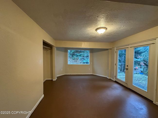 Large downstairs bedroom/family room | Image 17