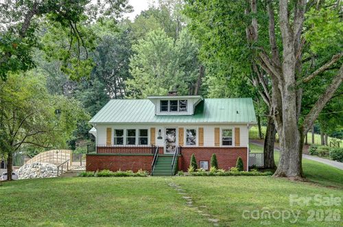 1110 Queentown Rd, Canton, NC, 28716-6926 | Card Image