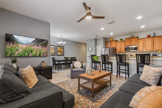 8963 Coco Palm Rd, Townhouse with 4 bedrooms, 3 bathrooms and null parking in KISSIMMEE FL | Image 8