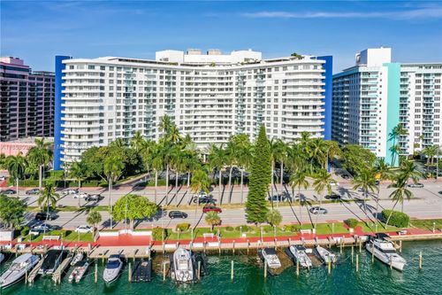 apt-422-5151 Collins Ave, Miami Beach, FL, 33140-2714 | Card Image