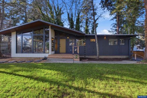 927 Kingwood Dr Nw, Salem, OR, 97304-2735 | Card Image