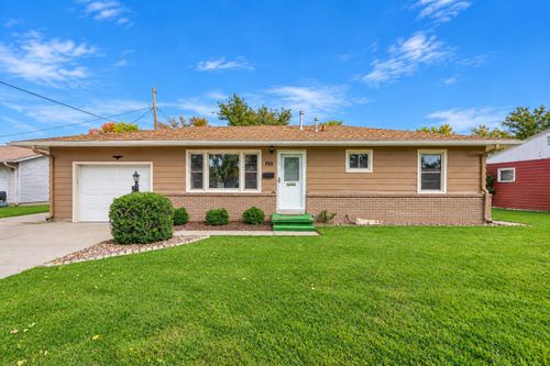 1501 Beach St, Salina, KS, 67401-5812 | Card Image