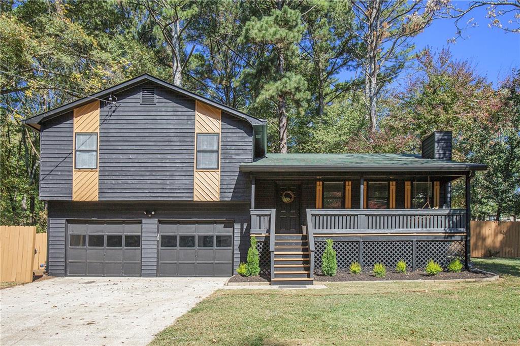 165 Fox Creek Drive, For Sale in Dallas Zoocasa