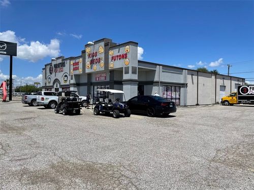 2626 S Padre Island Dr, Corpus Christi, TX, 78415-1806 | Card Image