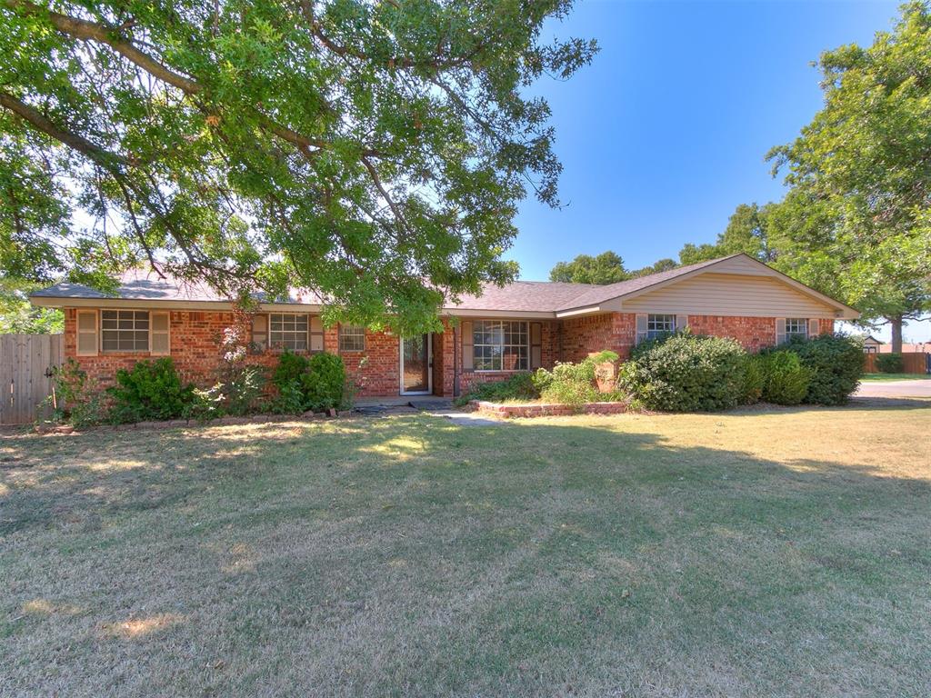 23rd St, El Reno, OK 73036