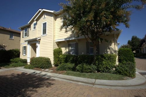 726 Tennyson Dr, Gilroy, CA, 95020 | Card Image