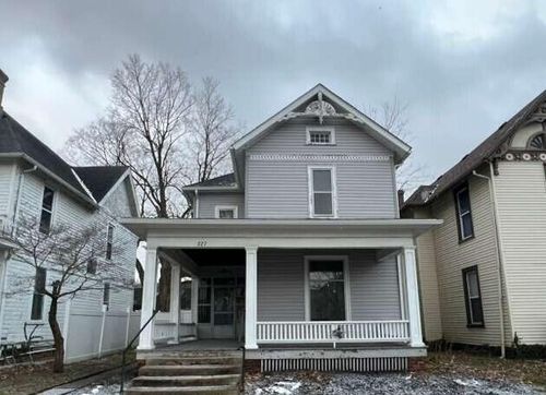 227 N Main St, Washington Court House, OH, 43160-1331 | Card Image