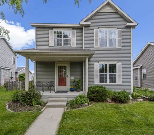 6130 Arrowpoint Way, Mcfarland, WI, 53558-8798 | Card Image