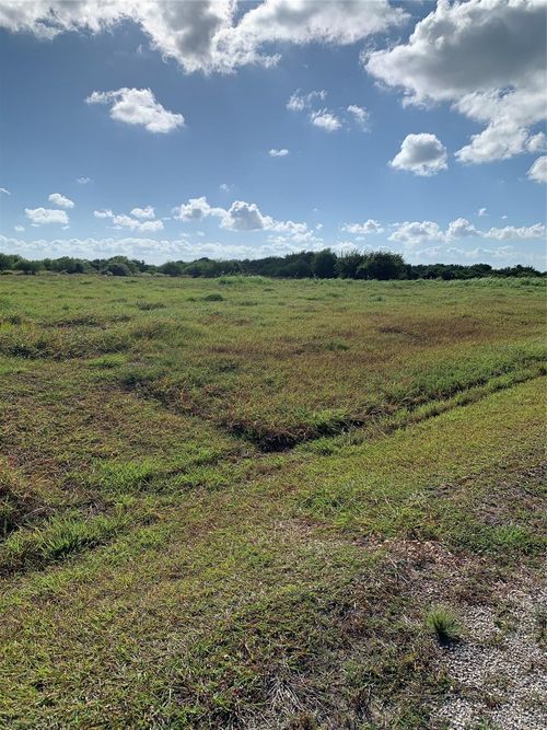 Lot 18 Windswept Dr, Port Lavaca, TX, 77979-5452 | Card Image