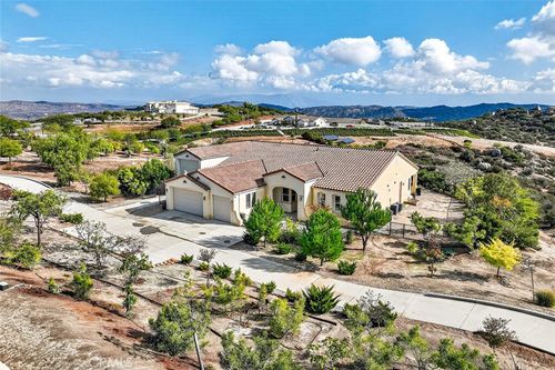 31960 Via Del Senor, Homeland, CA, 92548-9302 | Card Image