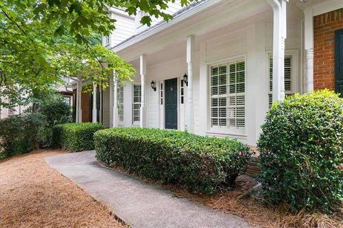 8855 Glen Ferry Dr, Johns Creek, GA, 30022-5372 | Card Image