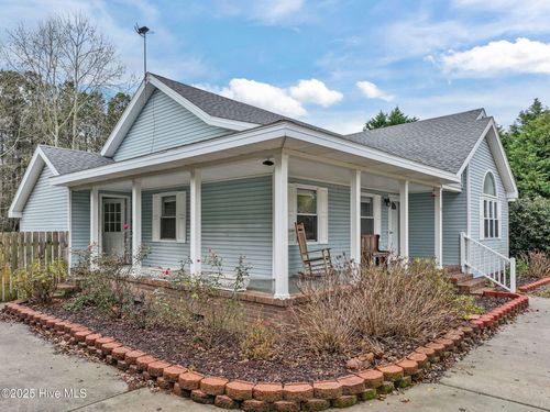 121 Deerfield Ln, Aydlett, NC, 27916-9747 | Card Image