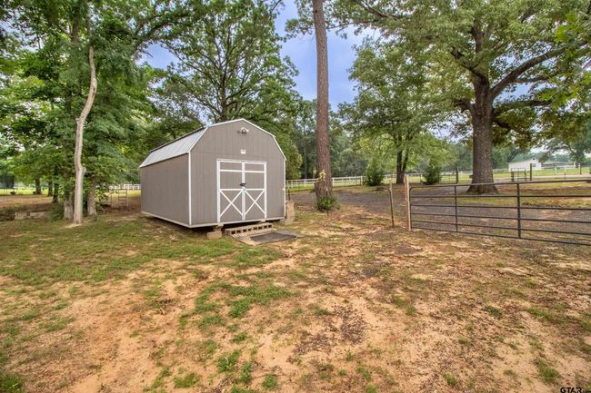 13402 County Road 1131, House other with 3 bedrooms, 2 bathrooms and null parking in Flint TX | Image 40